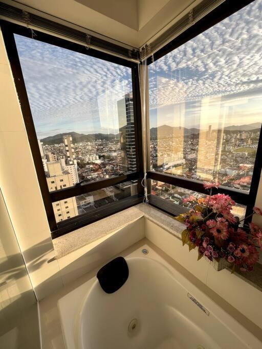 Apartamento No Centro, Com Vista Mar E Cristo Luz Balneário Camboriú Exteriér fotografie